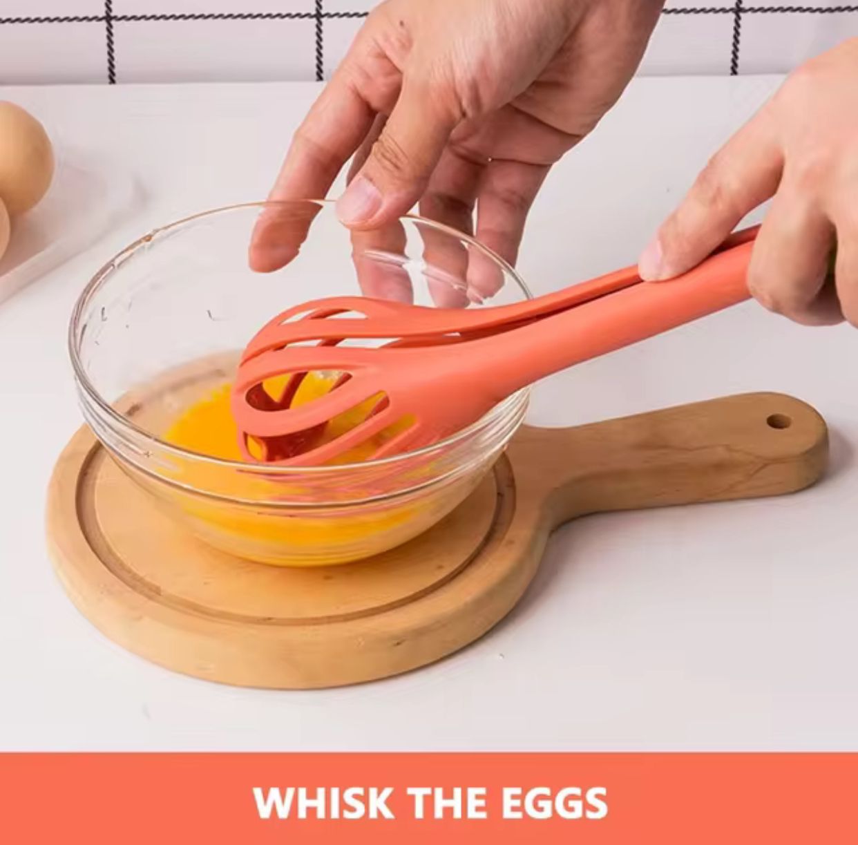 Pasta spoon with egg beater