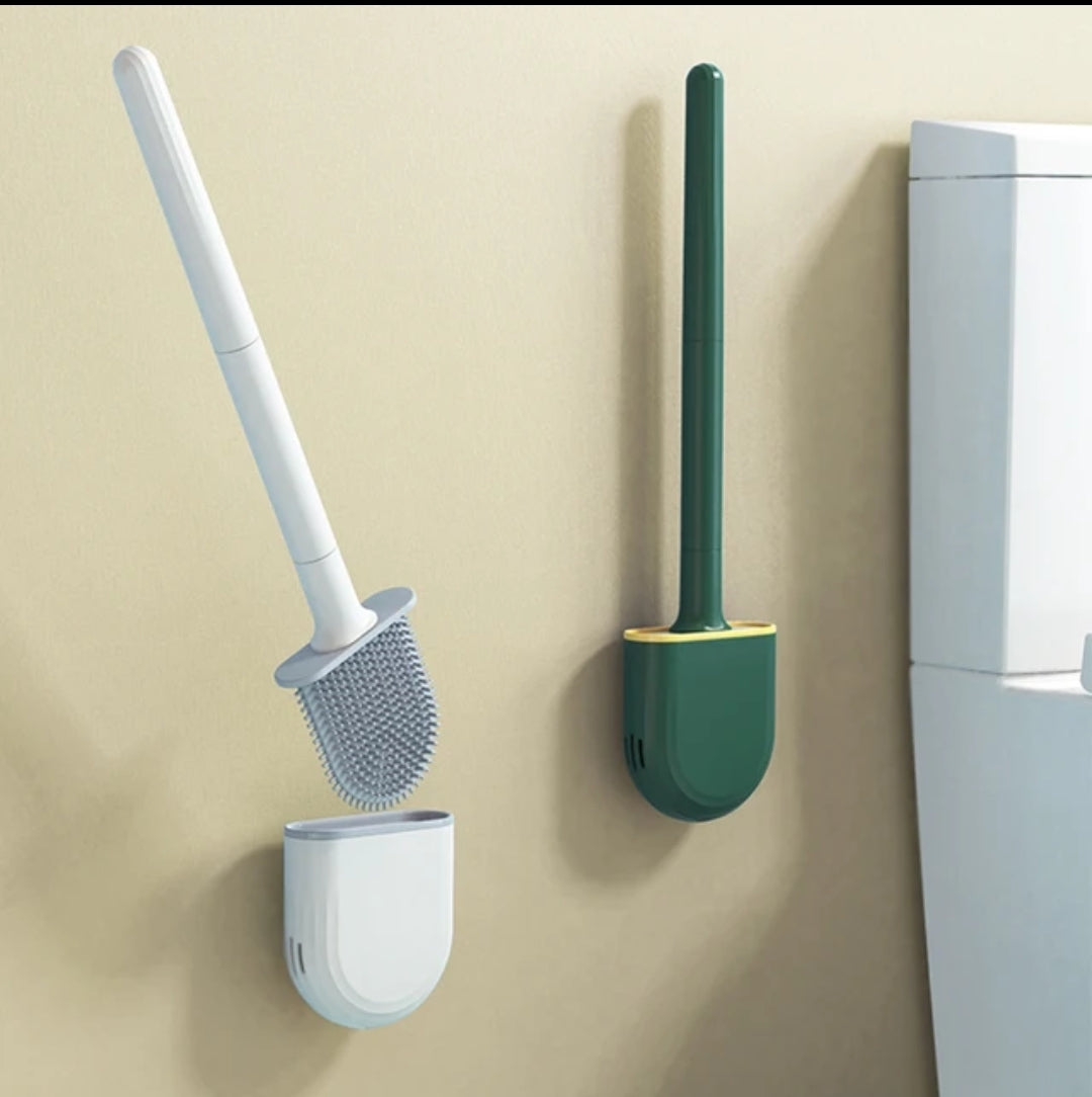 Flexible toilet cleaning brush